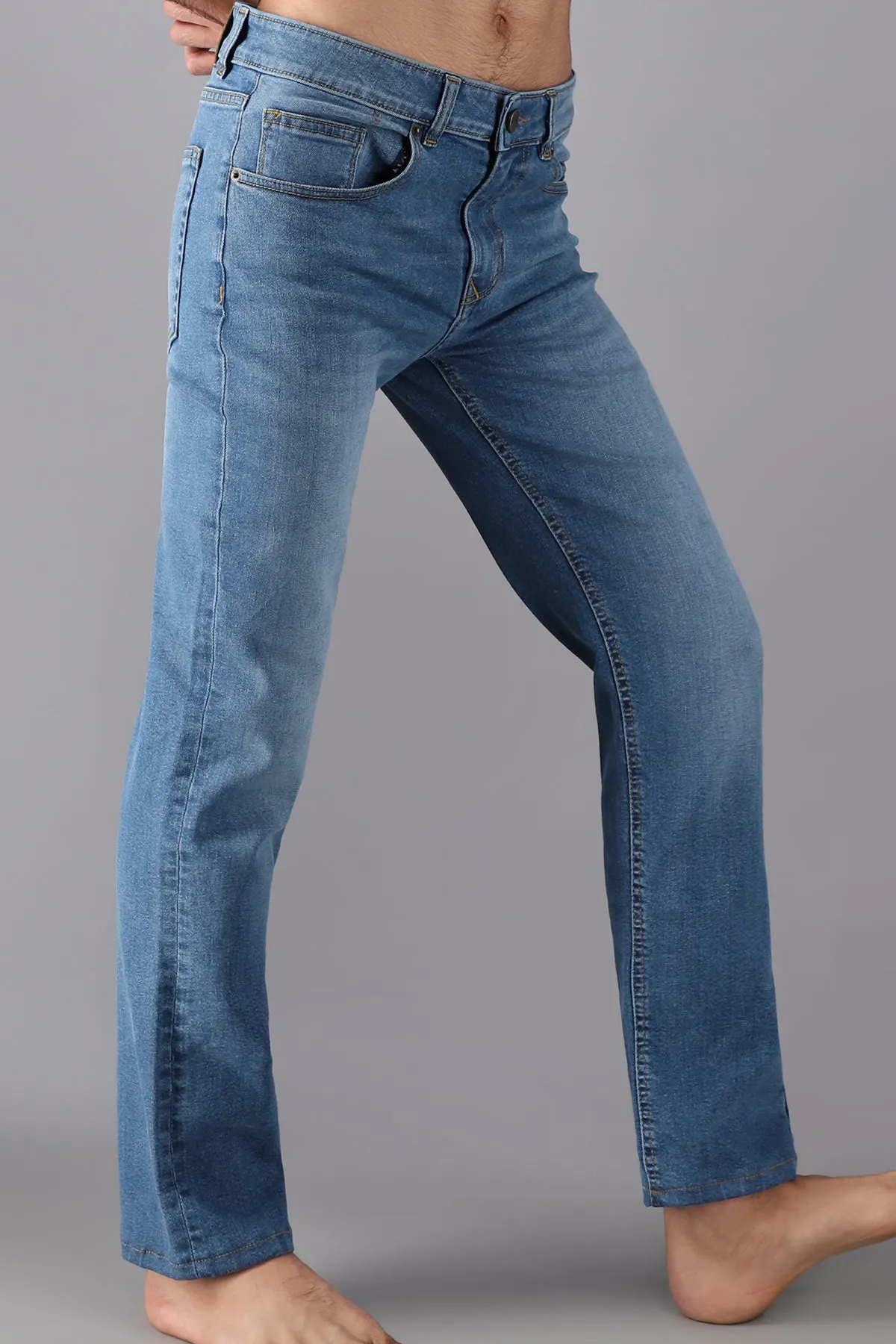 Stretchable Straight-Fit Jeans (Ice Blue)